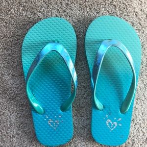 Justice flip flops, size toddler 12